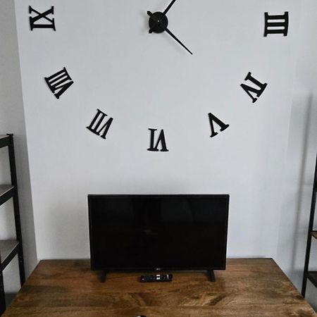 Tower Bridge Exclusive Two Bedroom Apartment 런던 외부 사진