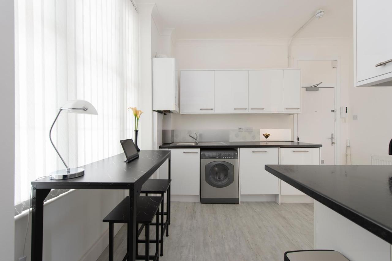Tower Bridge Exclusive Two Bedroom Apartment 런던 외부 사진